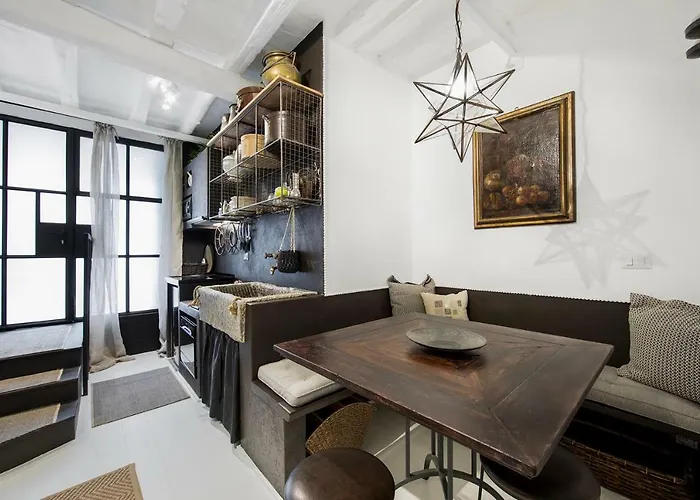 Trastevere Gem Cozy Light-filled Retreat Apartment *