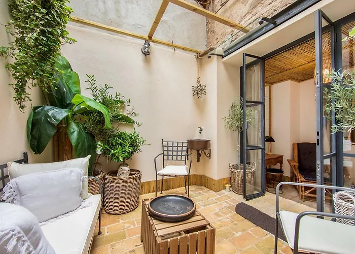 Apartment Trastevere Gem Cozy Light-filled Retreat Rom