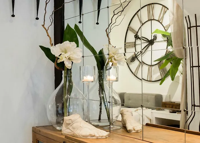 Trastevere Gem Cozy Light-filled Retreat * Rom
