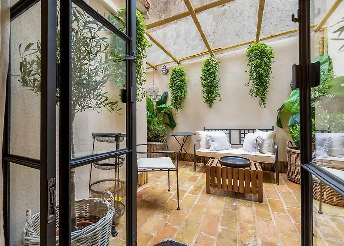 Apartment Trastevere Gem Cozy Light-filled Retreat Rom