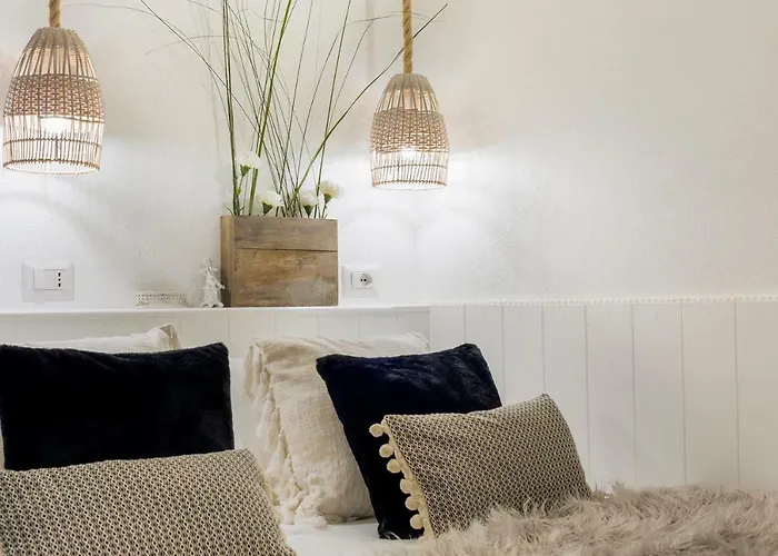 Trastevere Gem Cozy Light-filled Retreat Rom