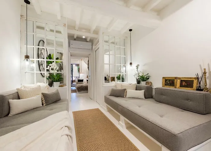 Trastevere Gem Cozy Light-filled Retreat * Rom