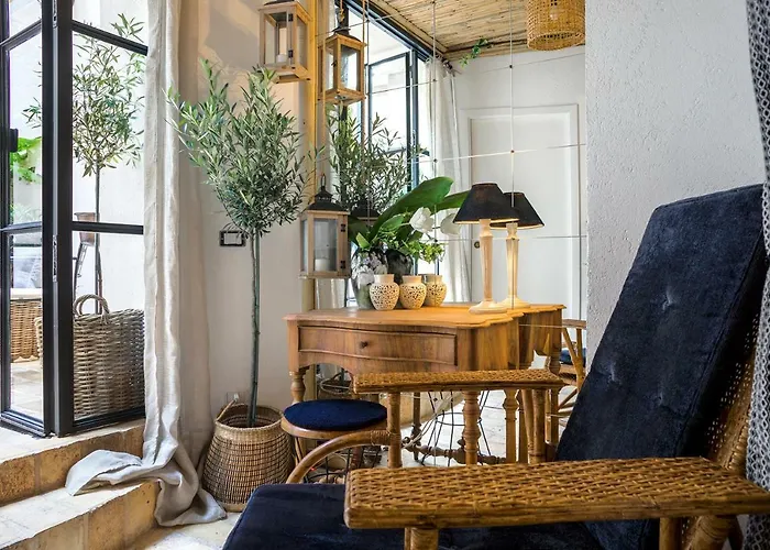 Trastevere Gem Cozy Light-filled Retreat Apartment *